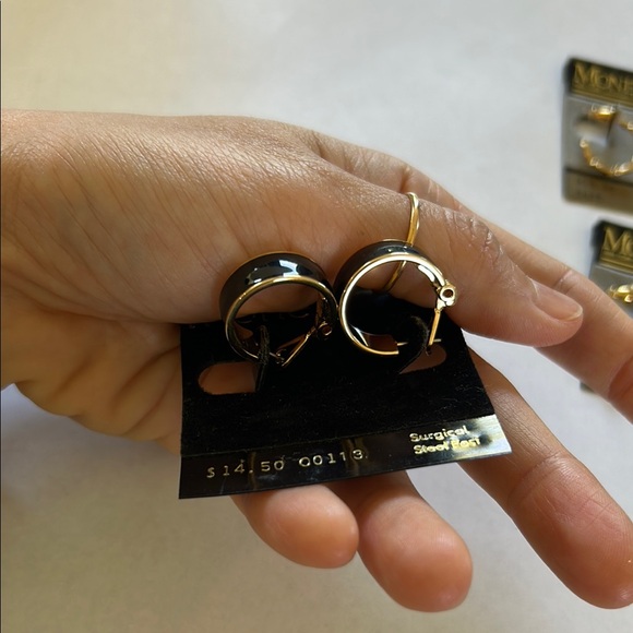 Vtg Monet 14K Gold Hoop Earrings Set - Picture 4 of 5